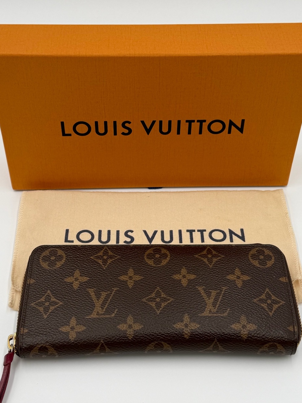 LV Monogram Clemence Zip-Around Wallet Fuschia Interior Great Condition 🤎💗